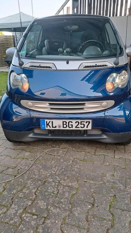 Blau Gebraucht 2002 Smart ForTwo Coupé Kleinwagen | 2.221 € (Fairer Preis) - Bild 1/4
