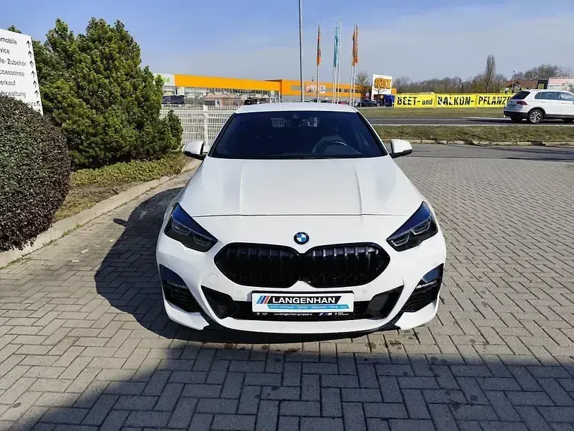 Gebraucht BMW 220 M Sport 178 PS (130 kW) 2022 Weiss Coupé