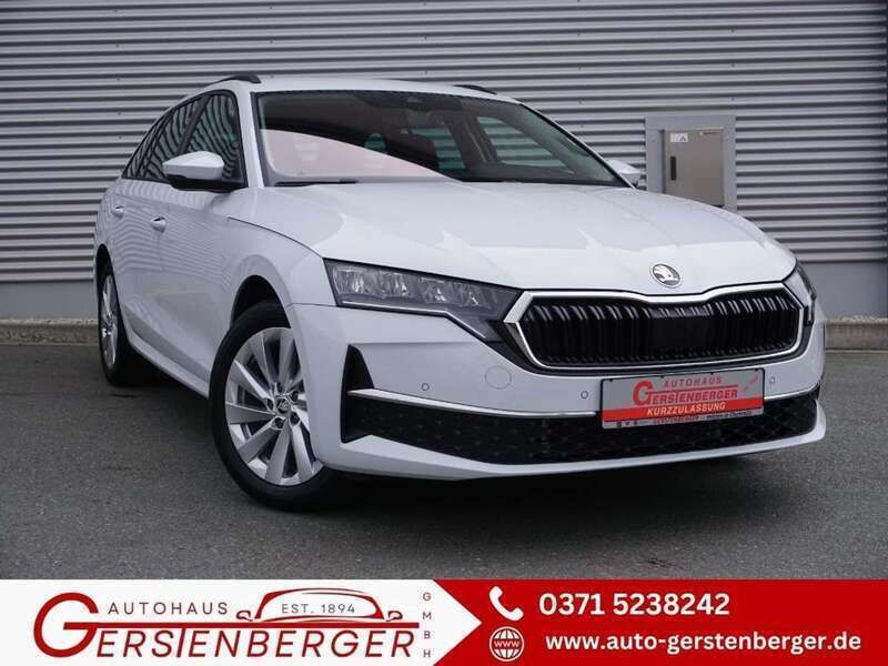 Moonweiss metallic Gebraucht 2025 Skoda Octavia Selection Kombi | 33.890 € (Fairer Preis) - Bild 1/4