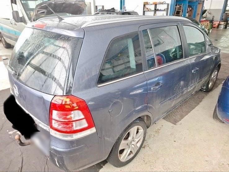 Gebraucht Opel Zafira 140 PS (102 kW) 2007 Grau Van / Kleinbus