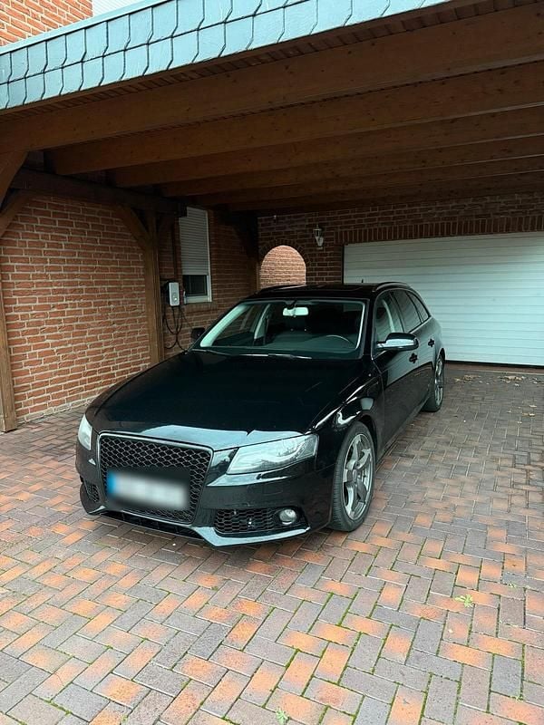 Schwarz Gebraucht 2012 Audi A4 S-Line Kombi | 8.999 € (Teuer) - Bild 1/4