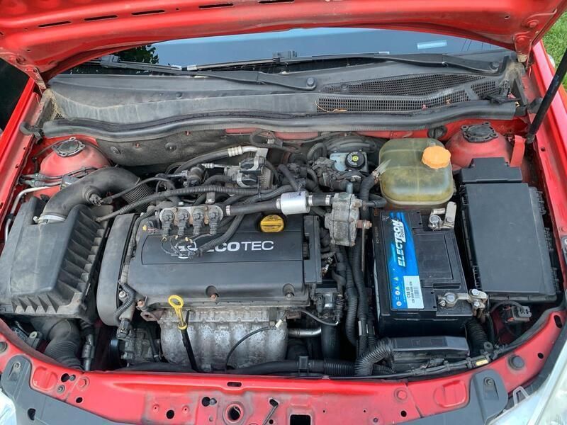Rot Gebraucht 2008 Opel Astra Kombi | 1.500 € (Fairer Preis) - Bild 1/4