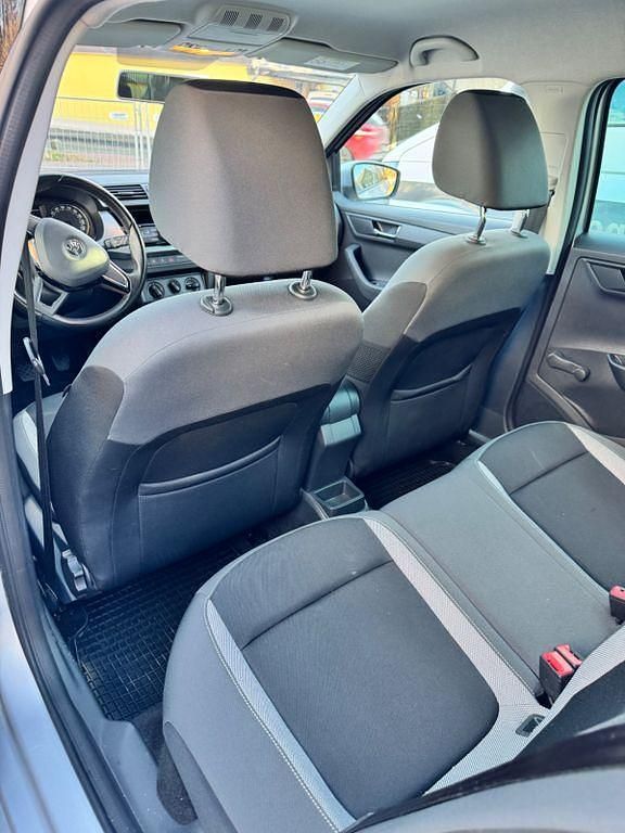 Gebraucht Skoda Fabia Ambition 110 PS (80 kW) 2016 Silber Kombi