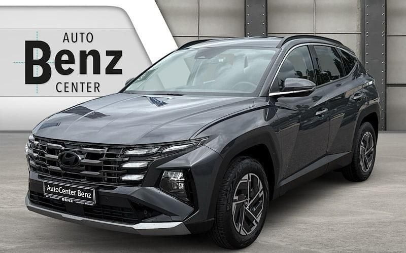 Grau Neu 2025 Hyundai Tucson Select SUV | 31.490 € (Superpreis) - Bild 1/4
