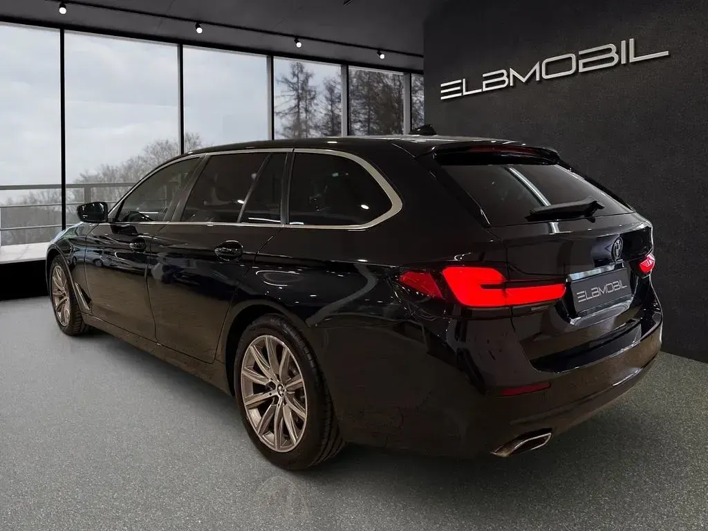 Gebraucht BMW 520 190 PS (139 kW) 2022 Schwarz Limousine