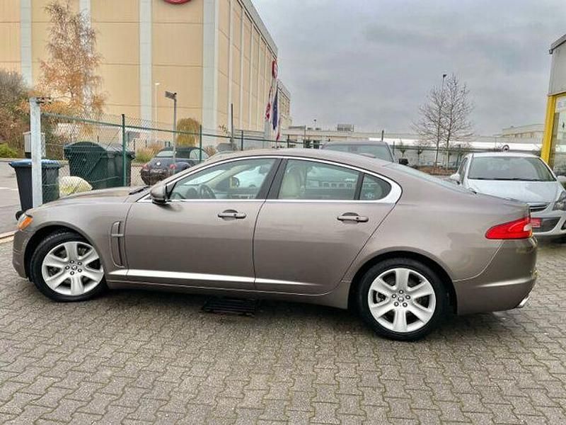 Gebraucht Jaguar XF 241 PS (177 kW) 2009 Gold Limousine