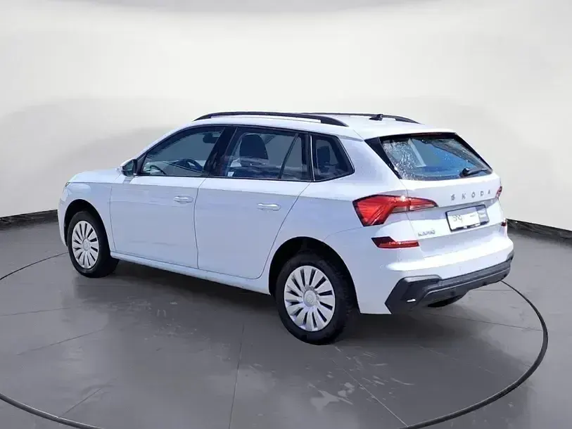 Gebraucht Skoda Kamiq Active 95 PS (69 kW) 2025 Moonweiß perleffekt SUV