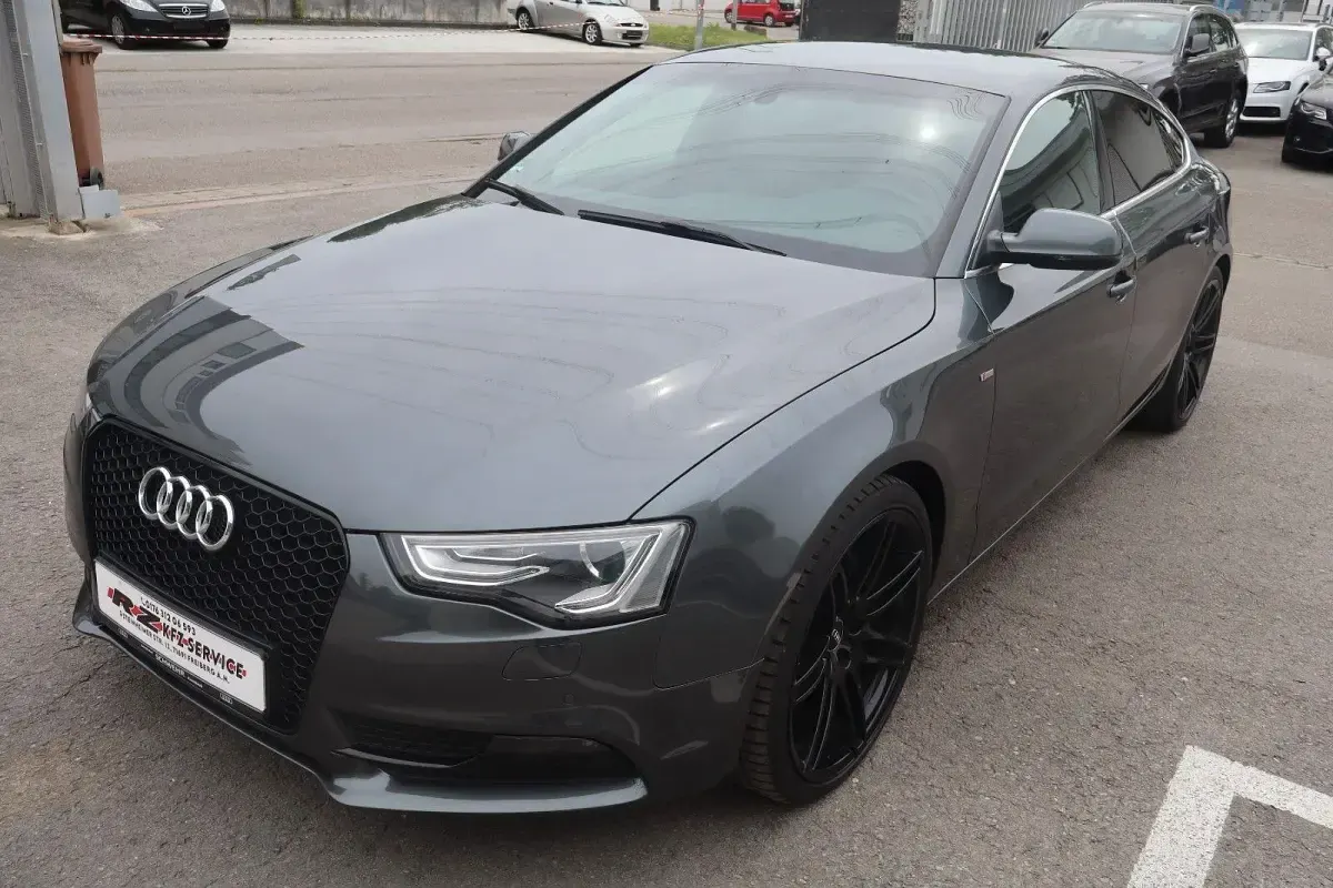 Używany Audi A5 Ambiente 211 KM (155 kW) 2012 Szary Coupe