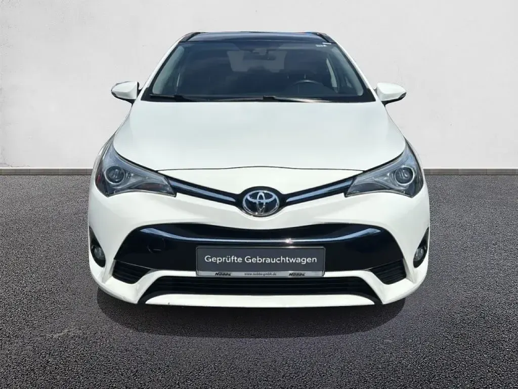 Gebraucht Toyota Avensis Edition-S 147 PS (108 kW) 2017 Schneeweiß Kombi