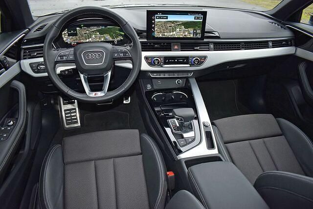 Gebraucht Audi A4 S-Line 204 PS (150 kW) 2024 Mythosschwarz metallic Kombi