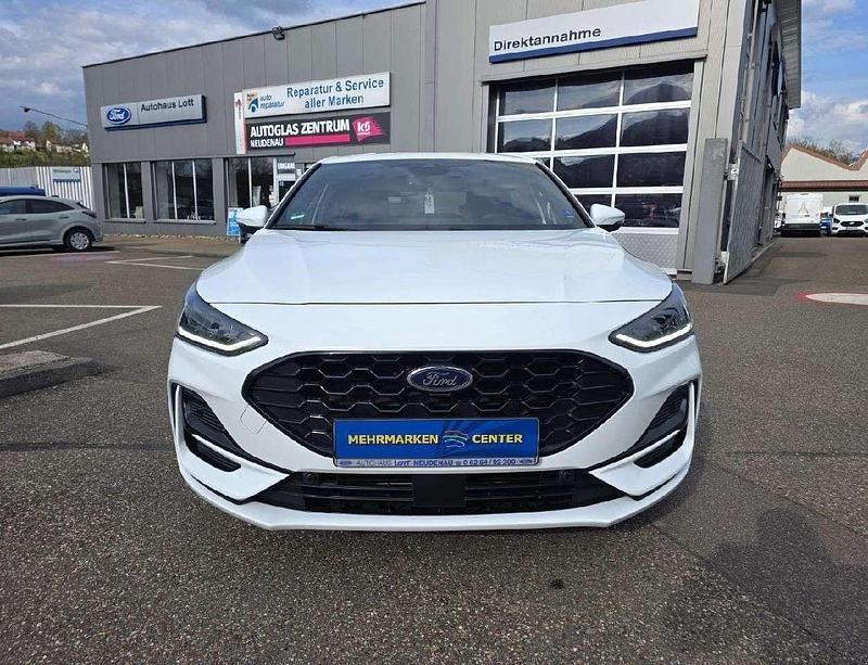 Brugt Ford Focus ST-Line 125 HK (91 kW) 2023 Hvid Sedan