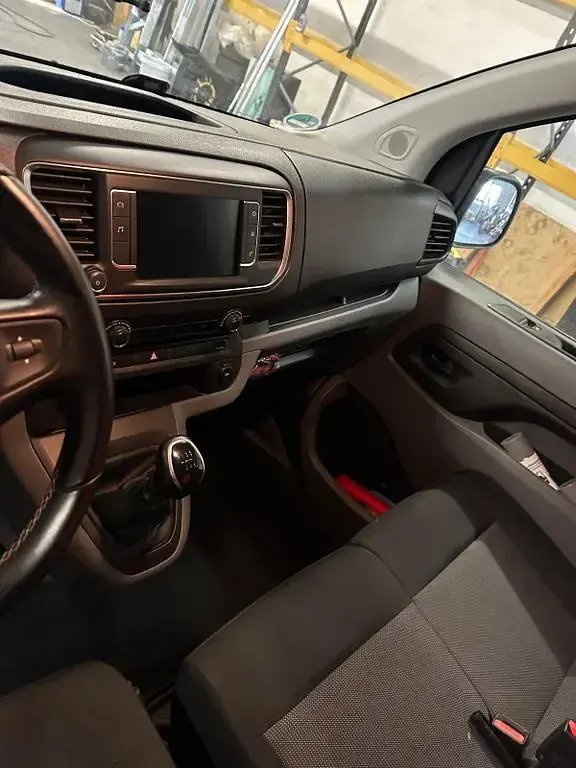 Gebraucht Opel Vivaro-e Combi 144 PS (105 kW) 2023 Weiß Van / Kleinbus