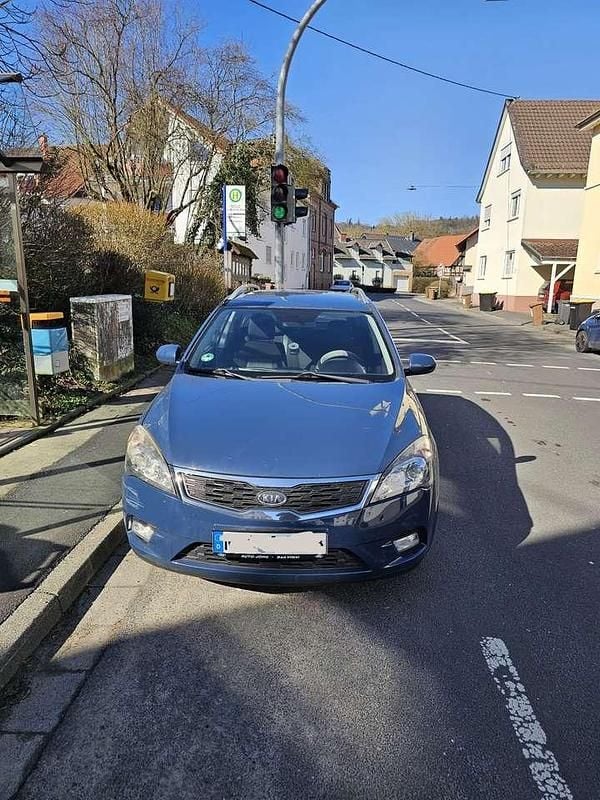 Gebraucht Kia Ceed Vision 116 PS (85 kW) 2011 Kleinwagen