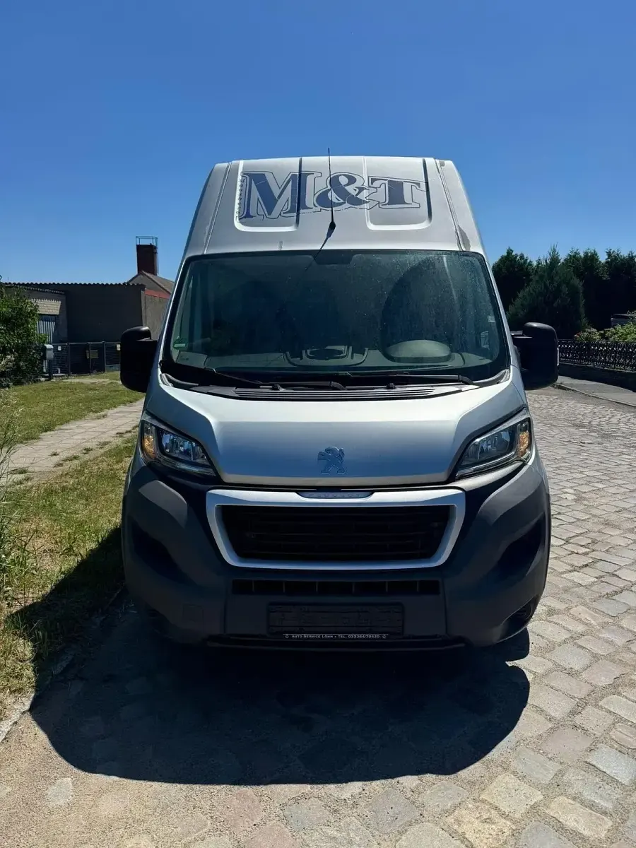 Gebraucht Peugeot Boxer 150 PS (110 kW) 2014 Grau Van