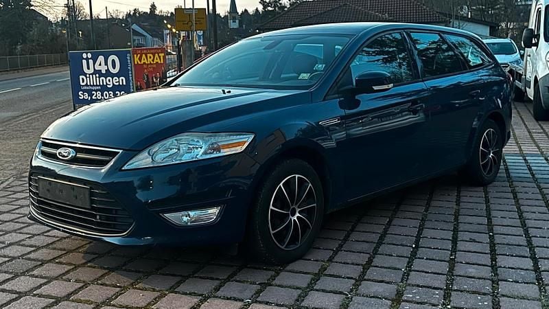 Gebraucht Ford Mondeo 140 PS (102 kW) 2011 Blau Kombi