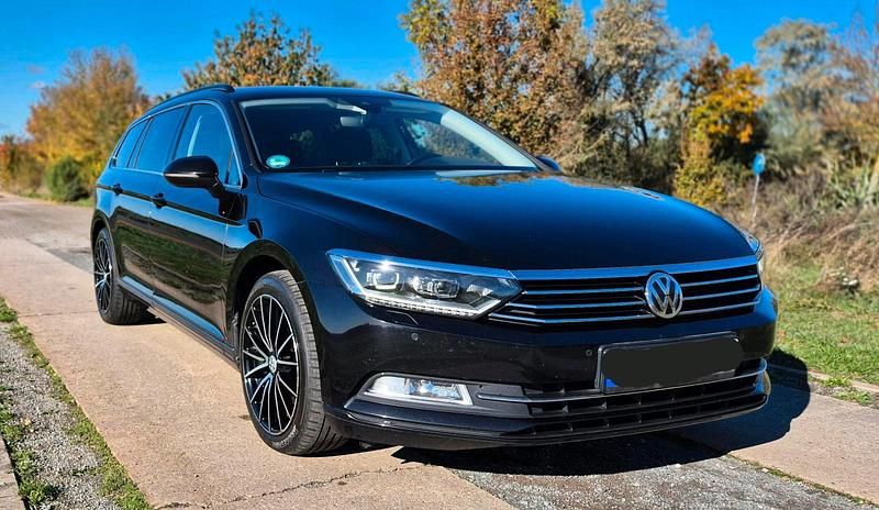 Schwarz Gebraucht 2016 VW Passat Kombi | 13.399 € (Fairer Preis) - Bild 1/4