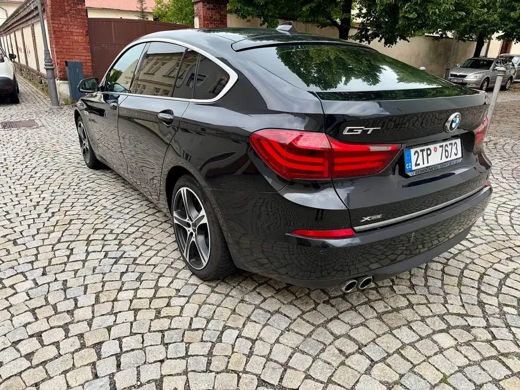 Gebraucht BMW 530 Sport Line 258 PS (189 kW) 2014 Schwarz Limousine