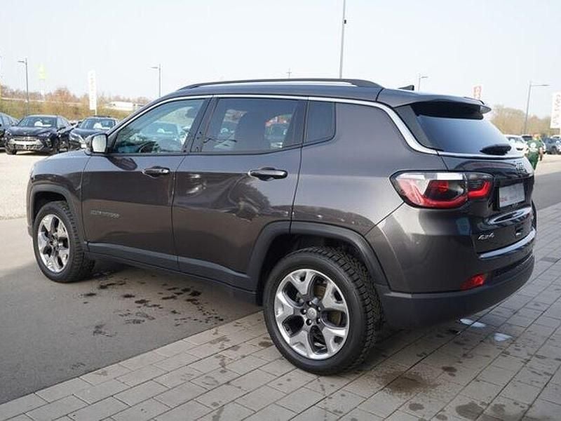 Gebraucht Jeep Compass Limited 170 PS (125 kW) 2020 Granit crystal metallic SUV