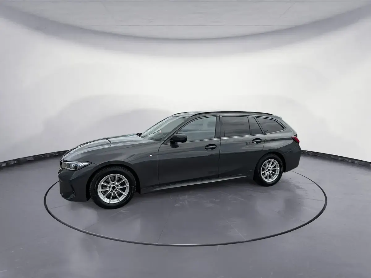 Gebraucht BMW 320 Performance 190 PS (139 kW) 2024 Silber Kombi