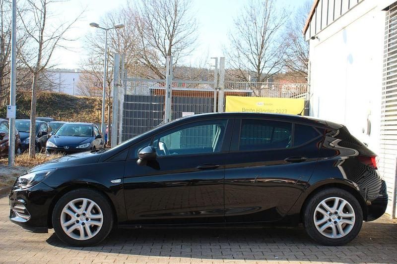 Gebraucht Opel Astra 131 PS (96 kW) 2020 Schwarz Limousine