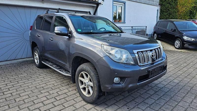 Gebraucht Toyota Land Cruiser TEC-Edition 190 PS (139 kW) 2013 Grau SUV