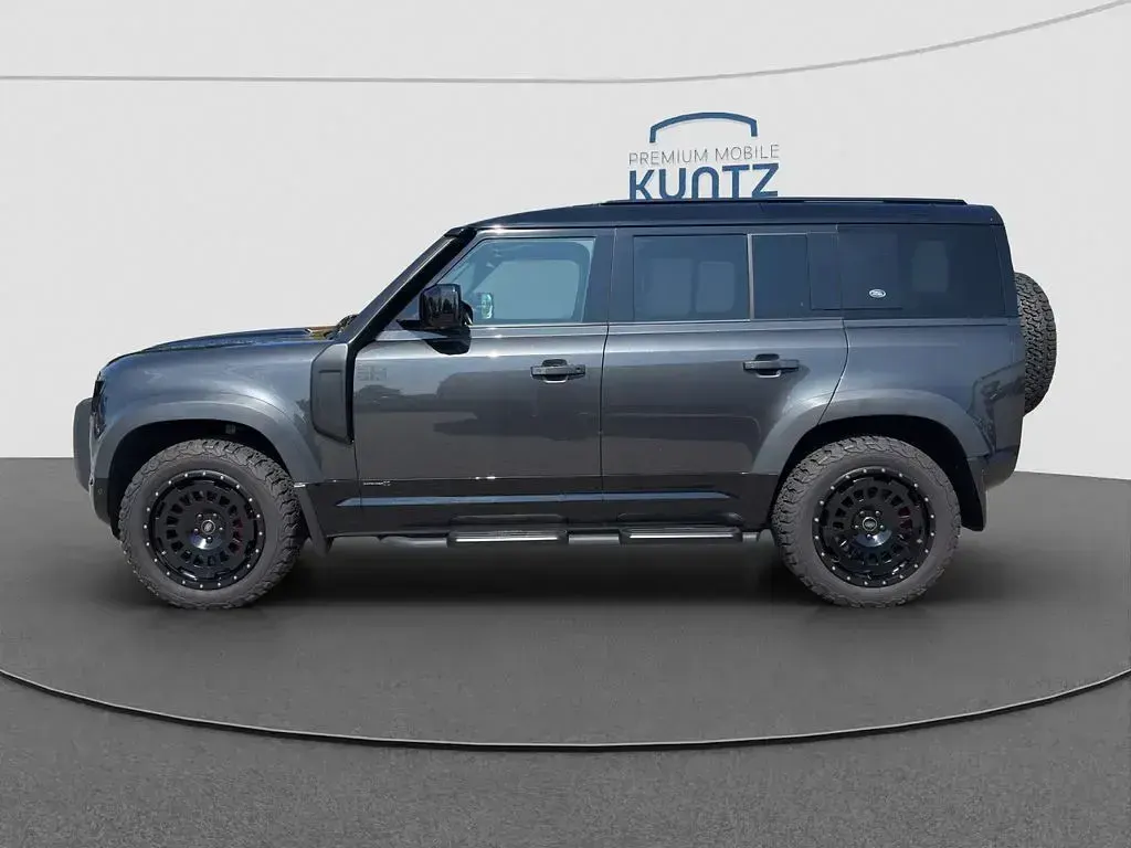 Gebraucht Land Rover Defender 300 PS (220 kW) 2021 Carpathian grey SUV