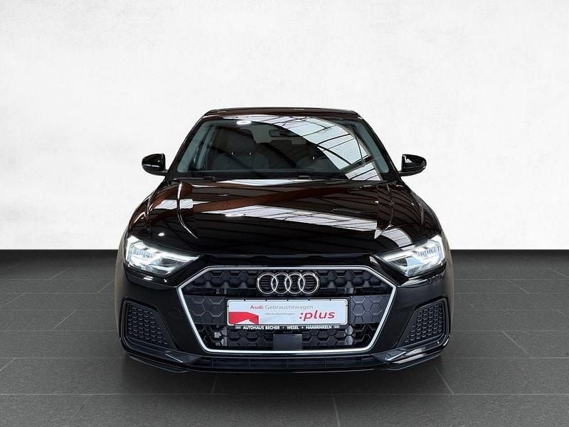 Second-hand Audi A1 Advanced Plus 116 CP (85 kW) 2025 Negru SUV