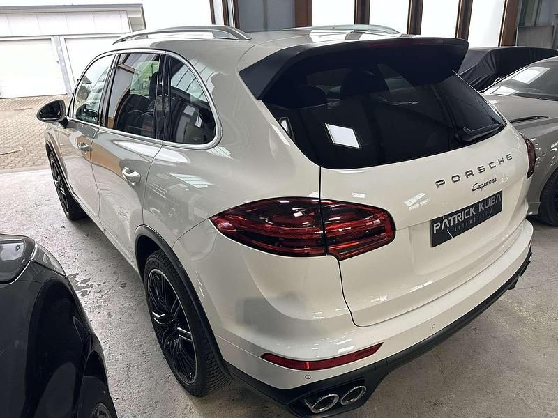 Gebraucht Porsche Cayenne 262 PS (192 kW) 2016 Weiß SUV