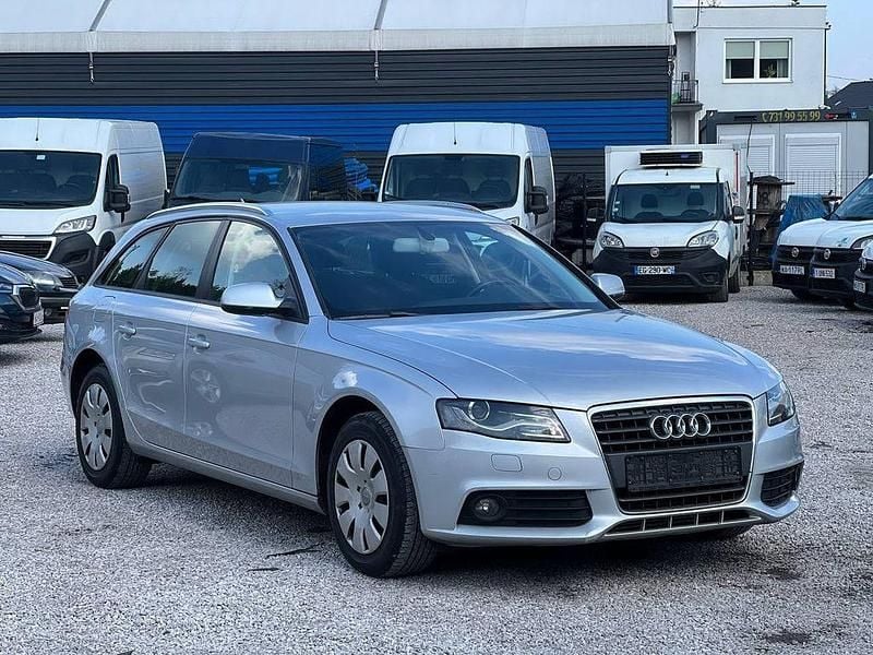 Gebraucht Audi A4 Attraction 120 PS (88 kW) 2011 Silber Kombi