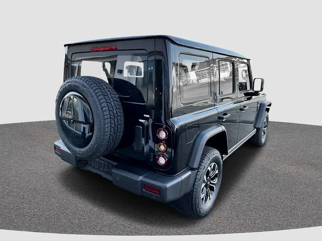 Neu BAW 212 166 PS (122 kW) 2026 Schwarz SUV