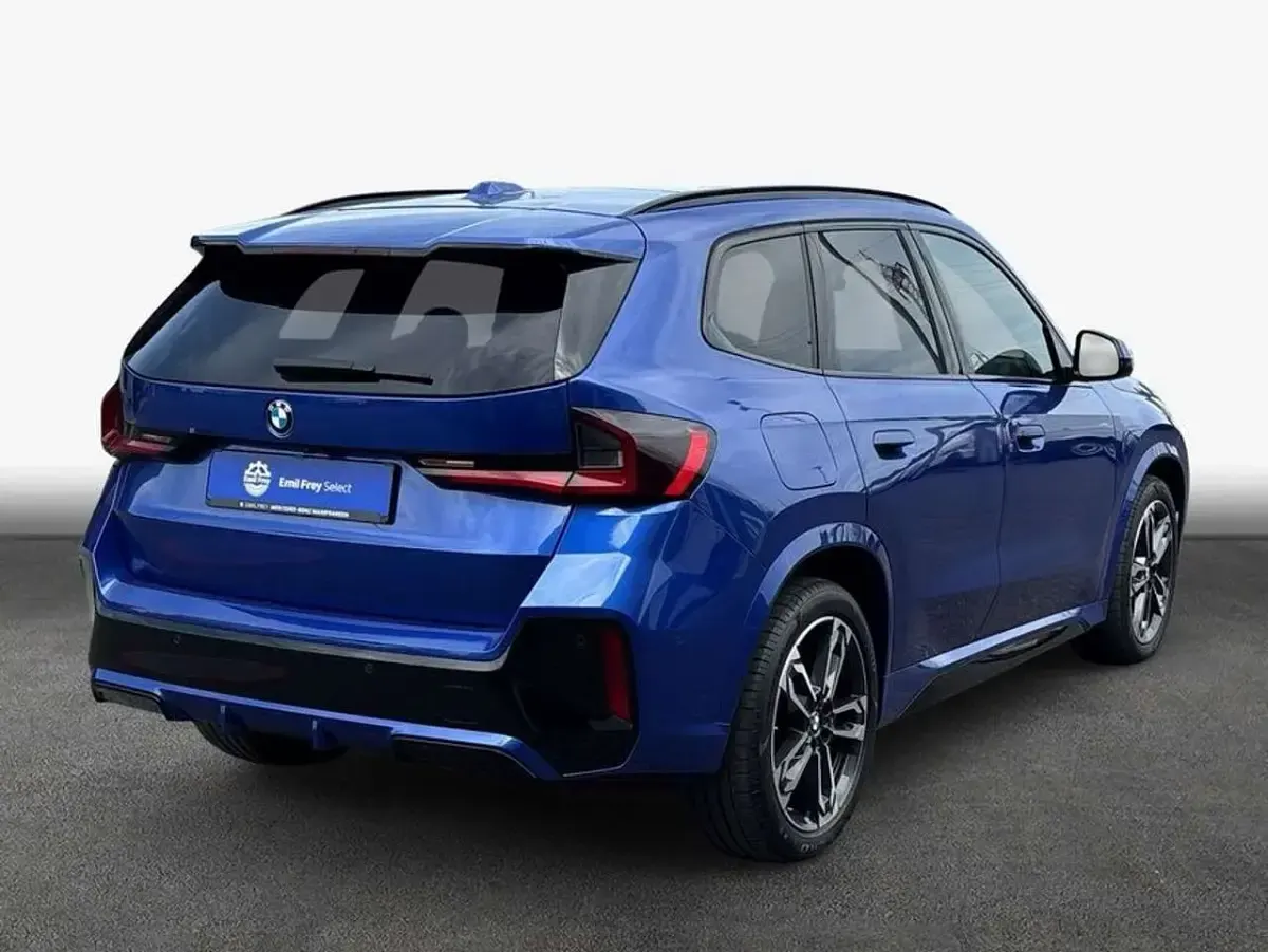 Gebraucht BMW X1 M Sport 197 PS (144 kW) 2023 Blau SUV