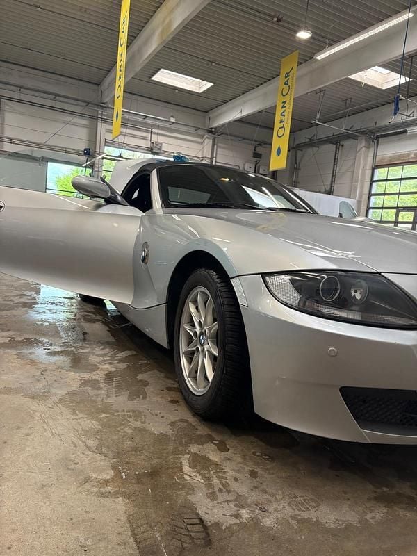 Second-hand BMW Z4 150 CP (110 kW) 2006 Argintiu Cabrio