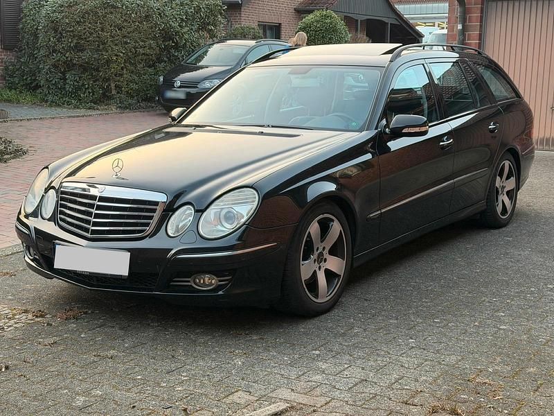 Gebraucht Mercedes E280 190 PS (139 kW) 2006 Schwarz Kombi