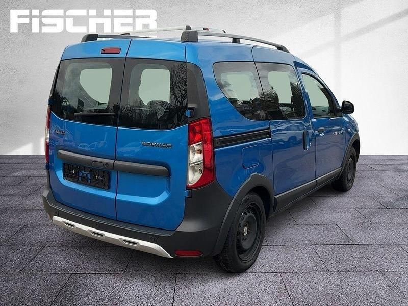 Gebraucht Dacia Dokker Stepway 131 PS (96 kW) 2019 Blau Van / Kleinbus