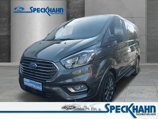 Magneticgrau (metallic) Gebraucht 2022 Ford Tourneo Custom Titanium X Van | 47.990 € (Teuer) - Bild 1/4