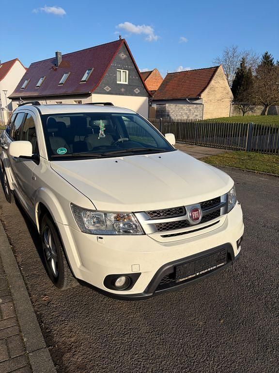 Gebraucht Fiat Freemont 140 PS (102 kW) 2015 Weiß SUV