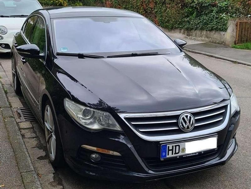 Schwarz Gebraucht 2011 VW Passat R-line Coupé | 11.900 € (Fairer Preis) - Bild 1/4