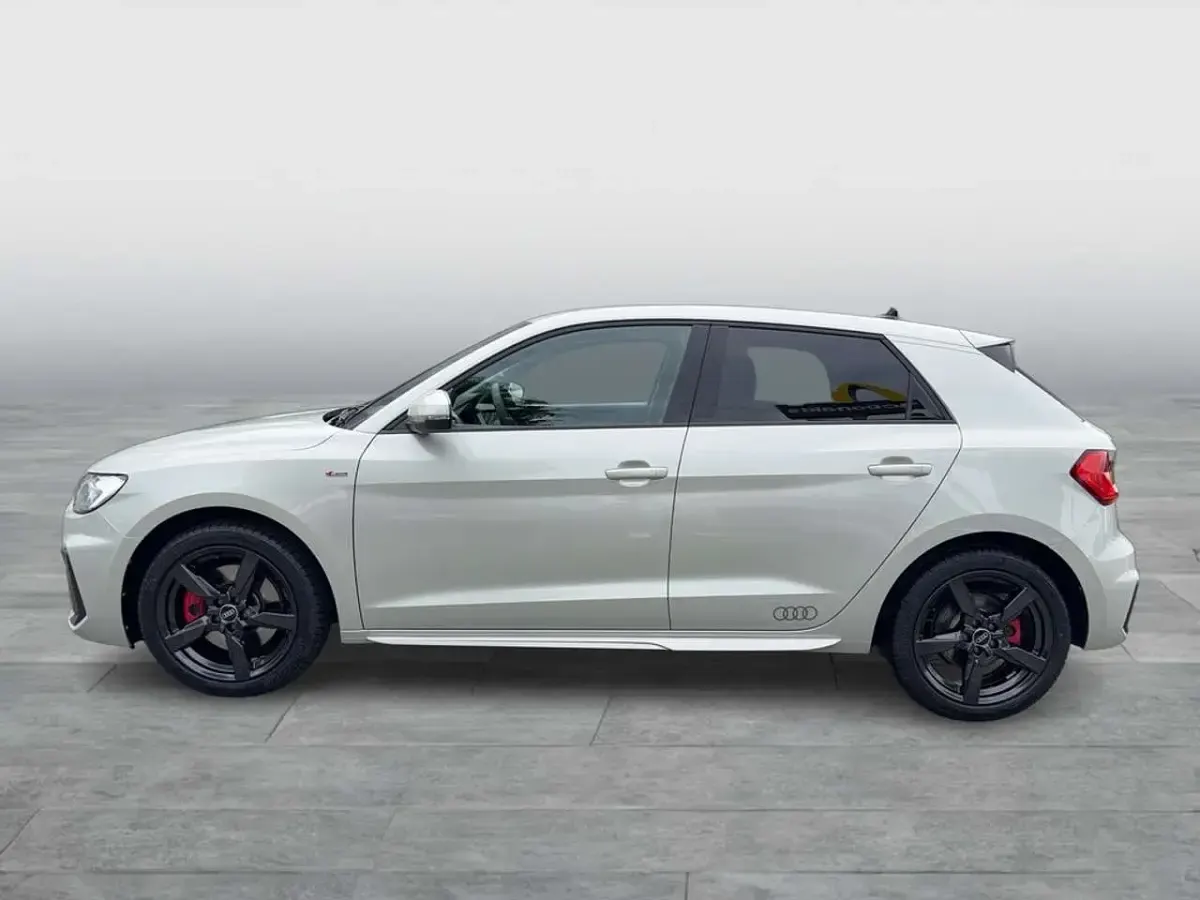 Gebraucht Audi A1 Sportback S-Line 207 PS (152 kW) 2025 Tausilber metallic Kleinwagen