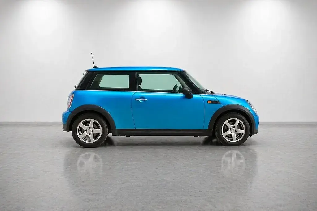 Usata Mini ONE 90 CV (66 kW) 2005 Blu Utilitaria