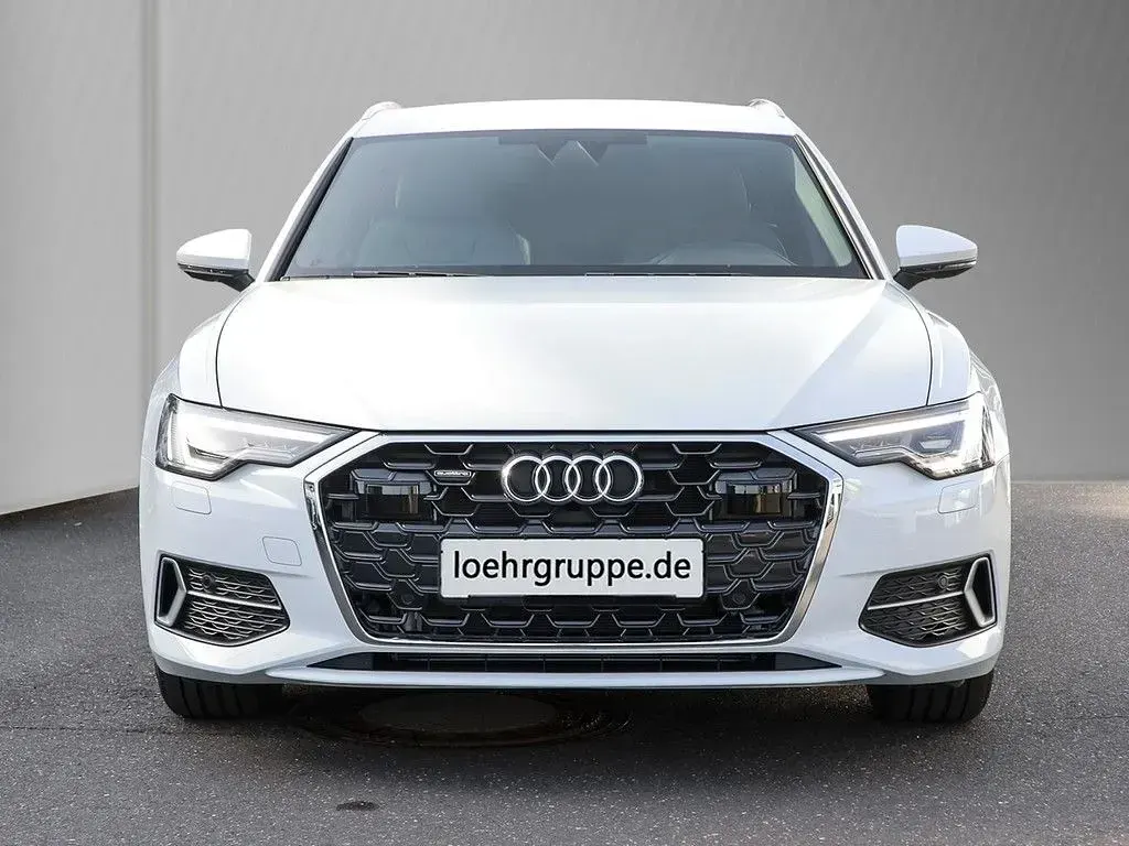 Gebraucht Audi A6 Advanced 286 PS (210 kW) 2025 Weiß Kombi