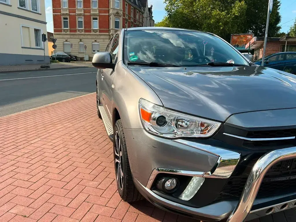 Gebraucht Mitsubishi ASX Edition 117 PS (86 kW) 2018 Grau SUV