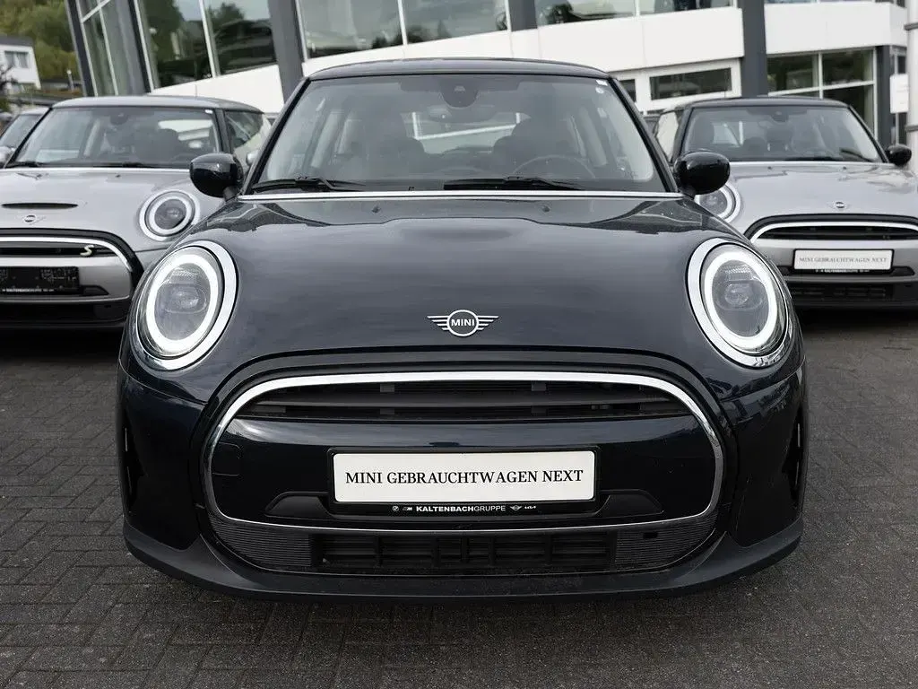 Gebraucht Mini Cooper Classic 136 PS (100 kW) 2023 Schwarz Kleinwagen