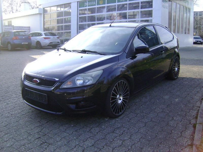 Gebraucht Ford Focus 145 PS (106 kW) 2008 Schwarz Limousine