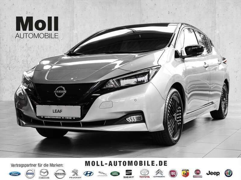 Gebraucht Nissan Leaf N-Connecta 110 kW (150 PS) 2024 Silver m/black Kleinwagen