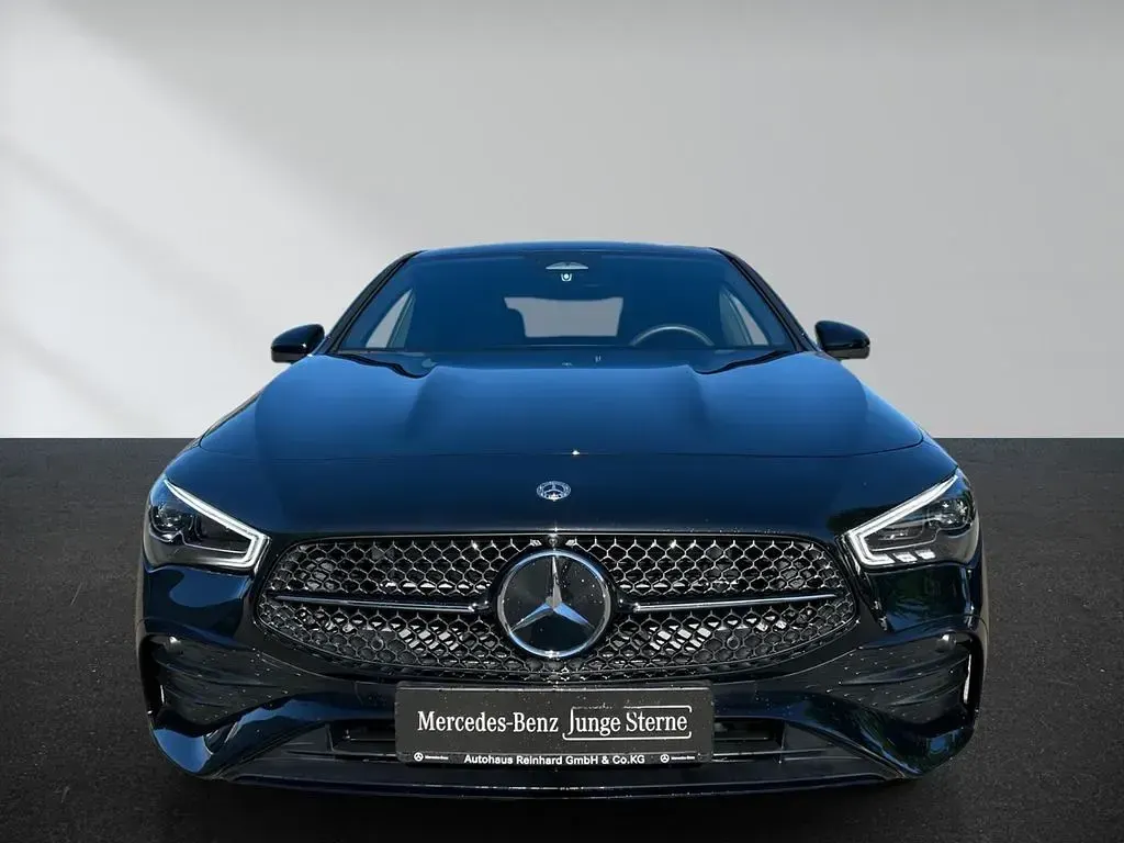 Gebraucht Mercedes CLA200 AMG 163 PS (119 kW) 2025 Schwarz Coupé