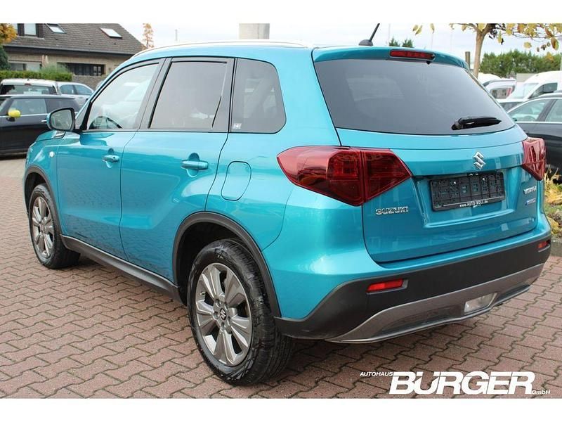 Gebraucht Suzuki Vitara Comfort 129 PS (94 kW) 2022 Blau SUV
