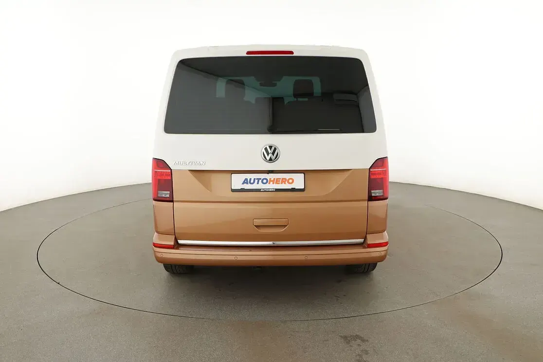 Gebraucht VW Multivan Generation Six 199 PS (146 kW) 2021 Braun Van / Kleinbus