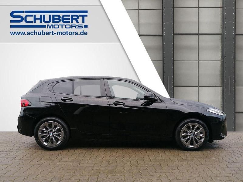 Neu BMW 116 122 PS (89 kW) 2026 Schwarz Kleinwagen