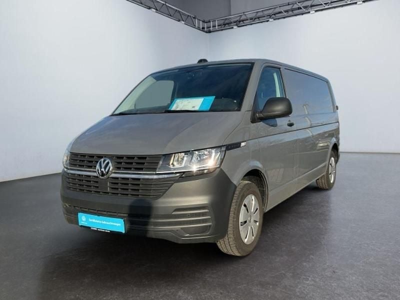 Gebraucht VW T6.1 150 PS (110 kW) 2024 Pure grey Van