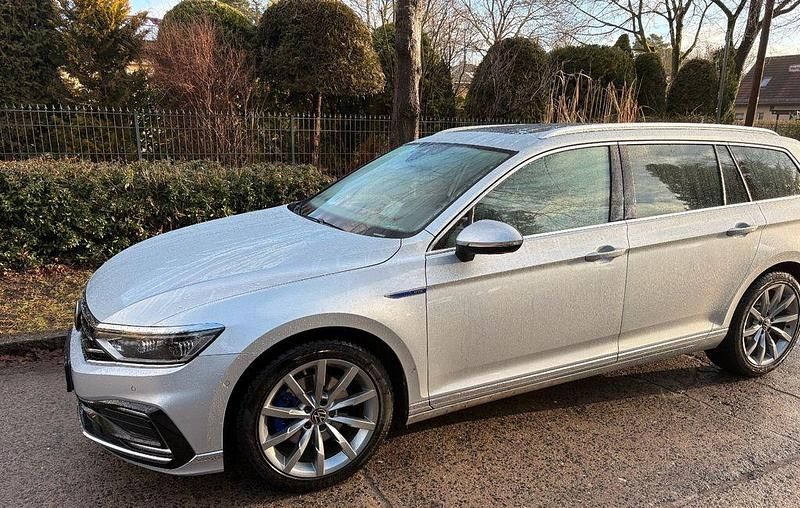 Gebraucht VW Passat GTE 156 PS (114 kW) 2022 Silber Kombi